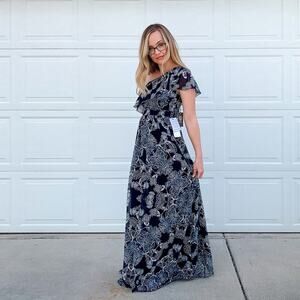 Vince Camuto NWT blue and white one shoulder dress